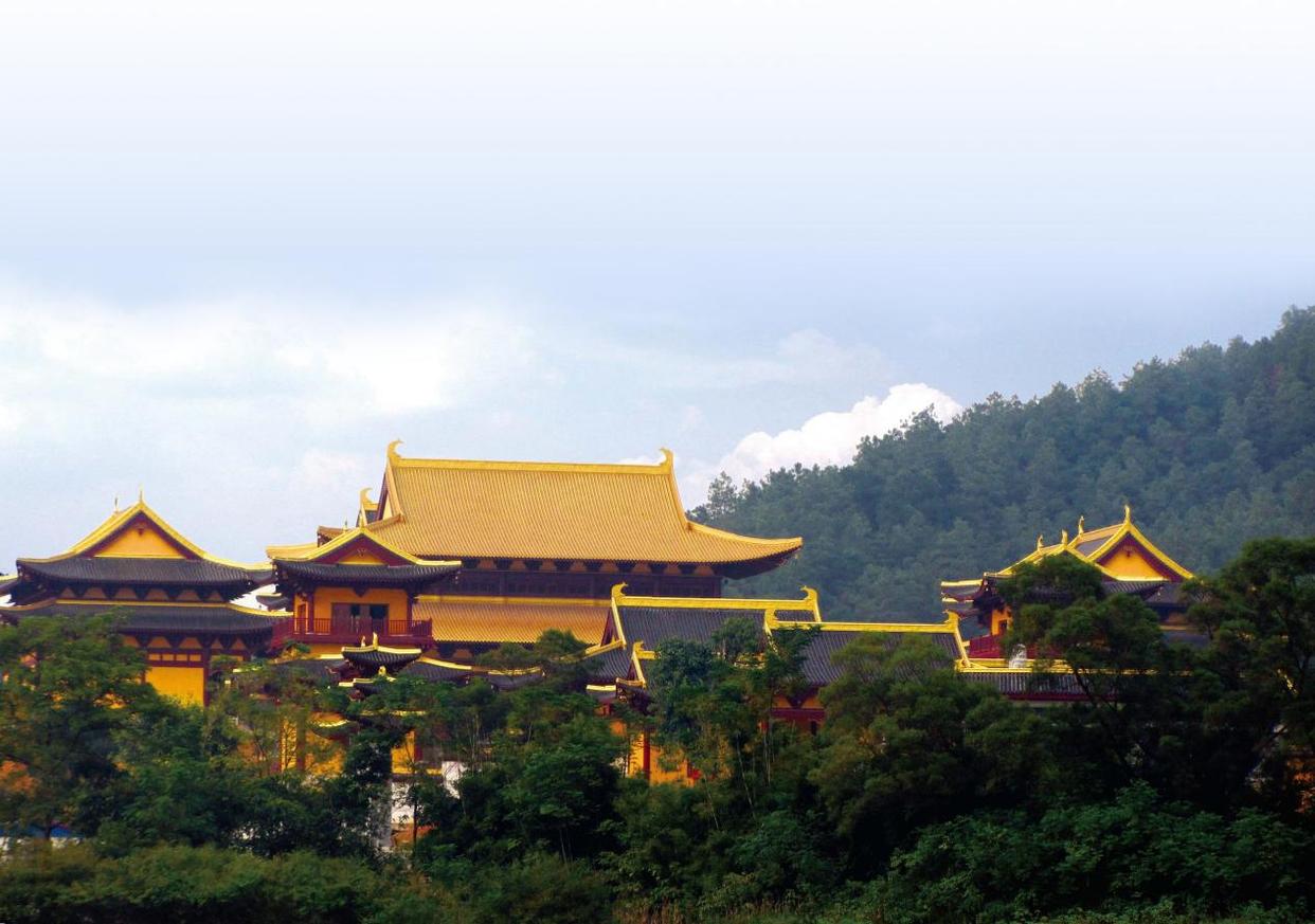 上林莲音寺中轴对称格局